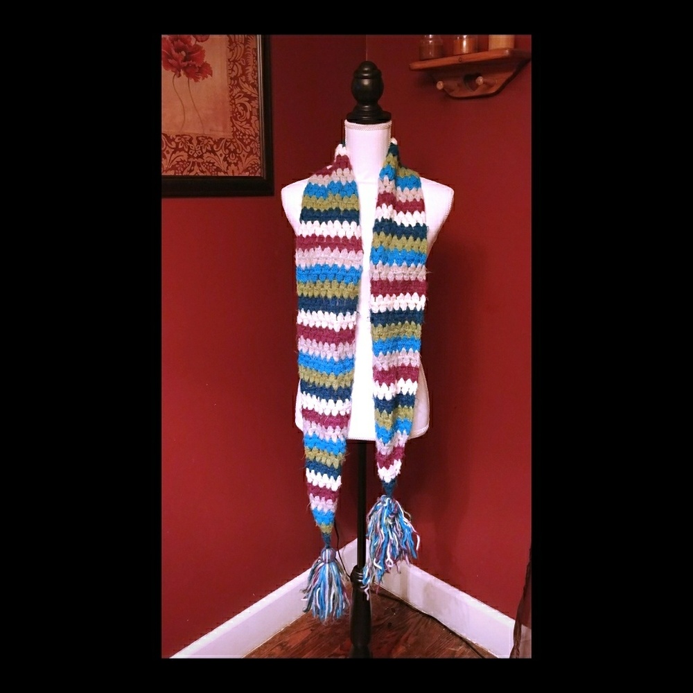 Op multicolored scarf